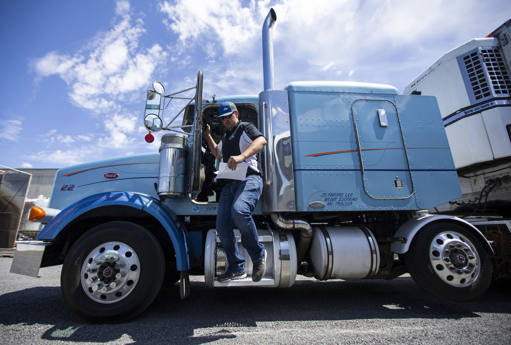 052319 Trucking3.JPG